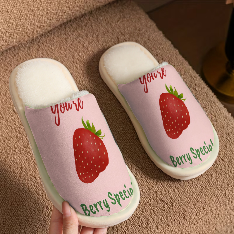 Women Shoes Quote - Strawberry Quote Lüks Peluş Terlik Erkek